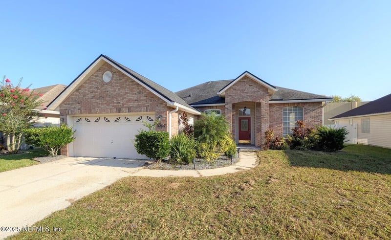 5307 Chestnut Lake Dr, Jacksonville, FL 32258