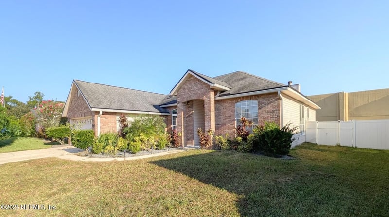 5307 Chestnut Lake Dr, Jacksonville, FL 32258