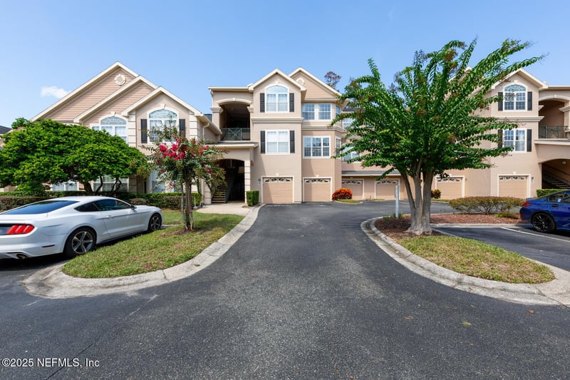13810 Sutton Park Dr #636, Jacksonville, FL 32224