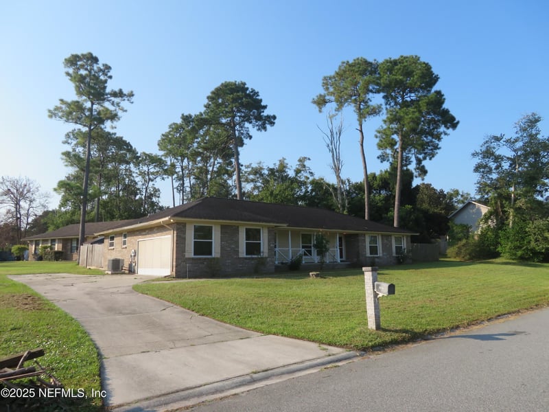 2527 Bottomridge Dr, Orange Park, FL 32065