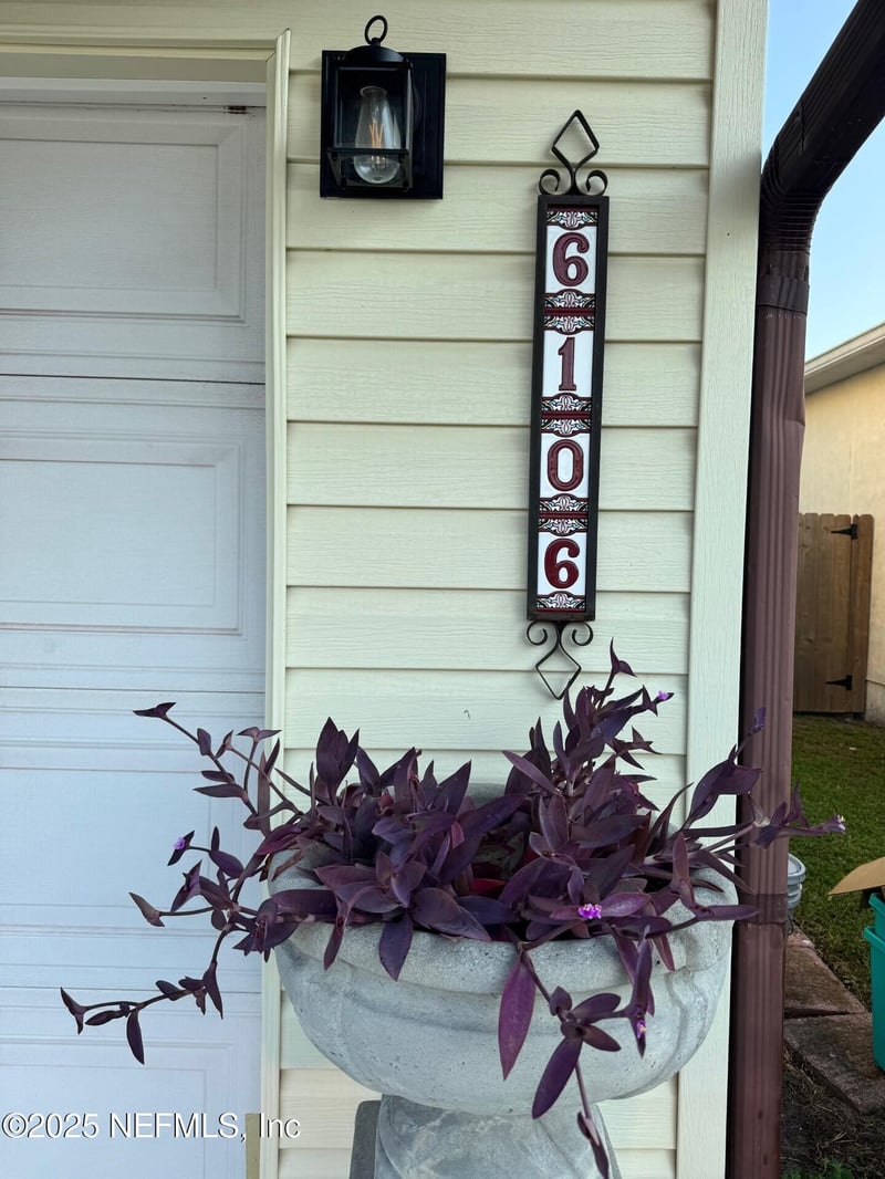 6106 3rd Manor, Palatka, FL 32177