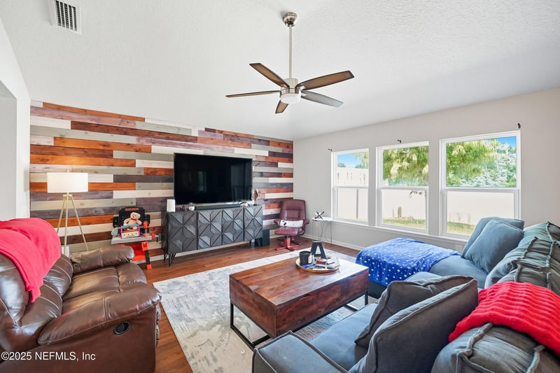 7603 Sunnydale Ln, Jacksonville, FL 32256