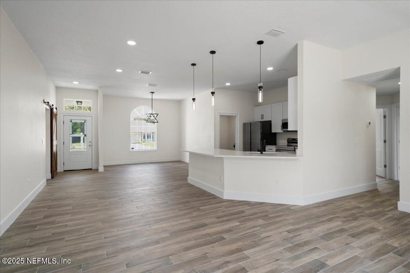 3874 Star Leaf Rd, Jacksonville, FL 32210