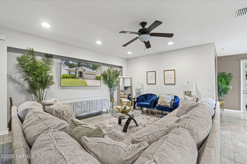 12313 Rouen Cove Dr, Jacksonville, FL 32226