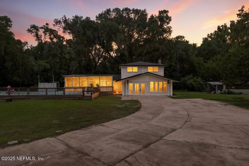 1637 Starratt Rd, Jacksonville, FL 32226