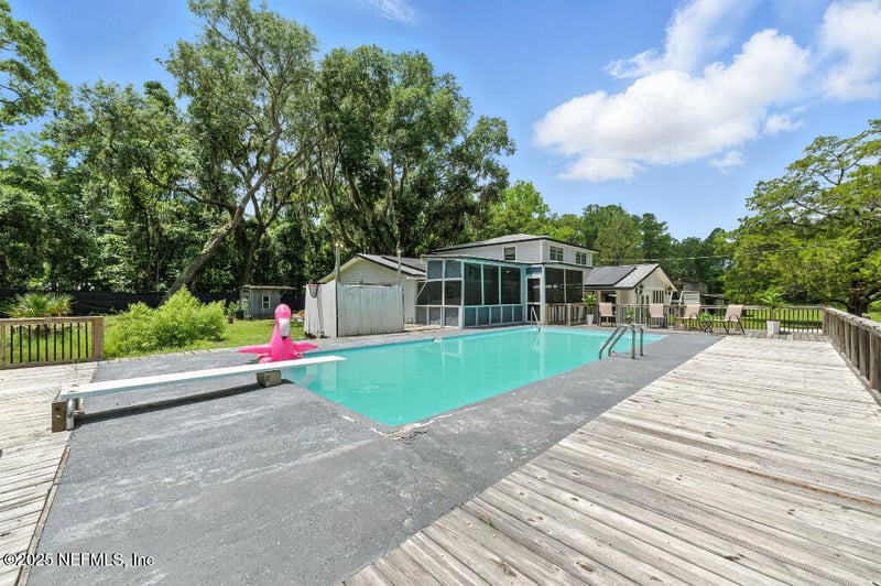 1637 Starratt Rd, Jacksonville, FL 32226