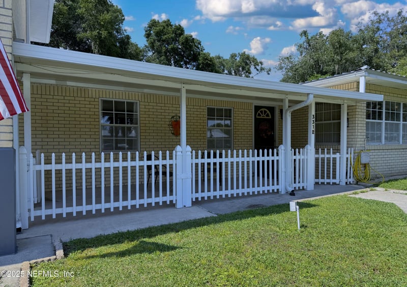 3312 Silver Lake Dr, Palatka, FL 32177