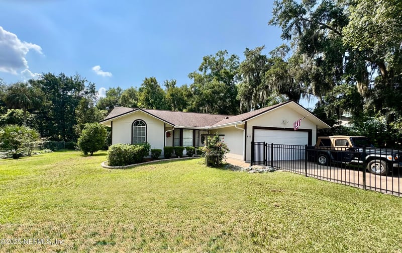 407 Green St, Green Cove Springs, FL 32043