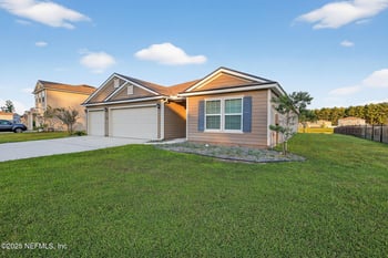 7033 Sandle Dr, Jacksonville, FL 32219