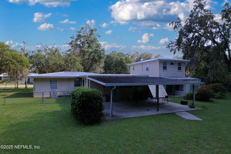 3312 Silver Lake Dr, Palatka, FL 32177