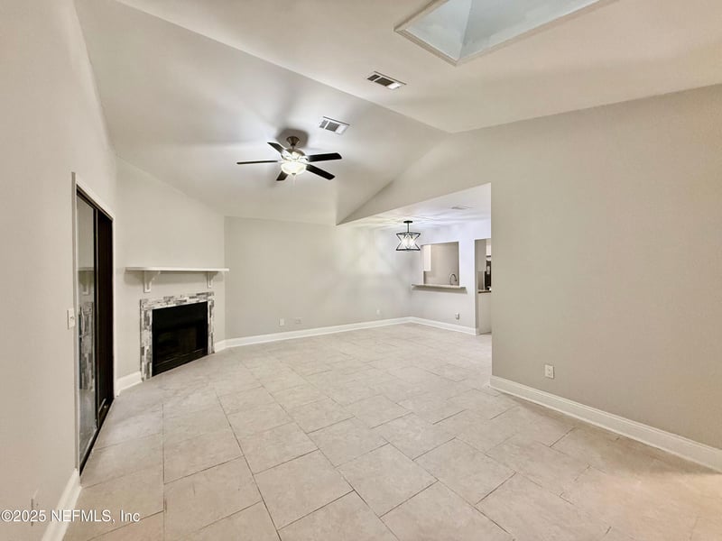 3801 Crown Point Rd #1074, Jacksonville, FL 32257