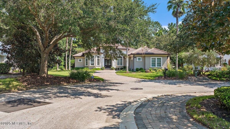 5092 Commissioners Dr, Jacksonville, FL 32224