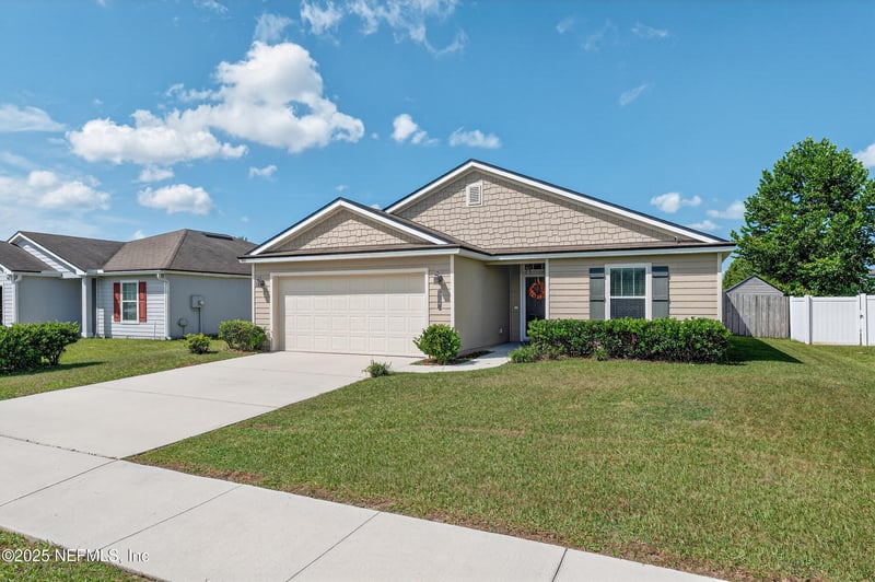 3327 Canyon Falls Dr, Green Cove Springs, FL 32043