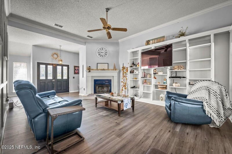 2318 Torbay Dr, Orange Park, FL 32073