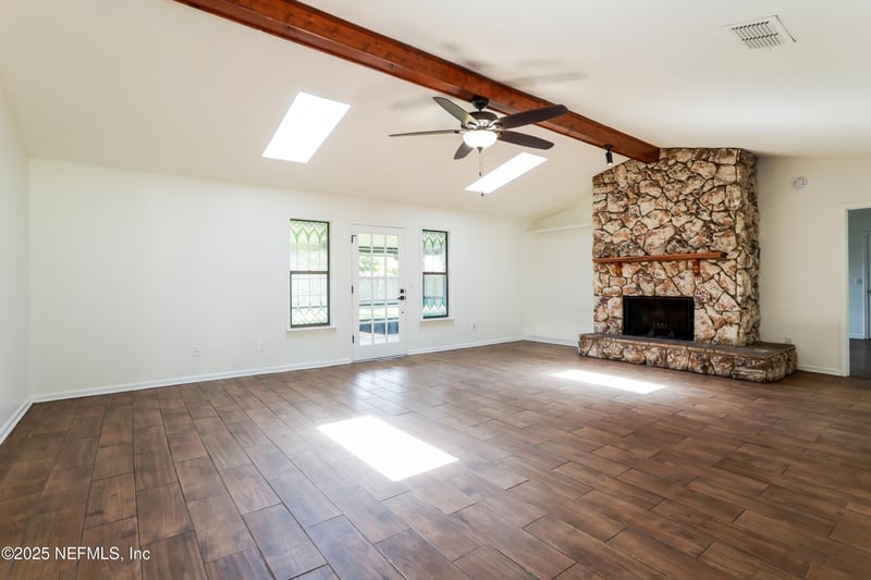 5228 Gathering Oaks Ct, Jacksonville, FL 32258