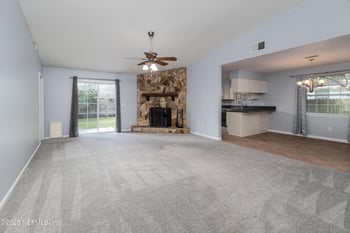 10876 Horse Track Dr, Jacksonville, FL 32257