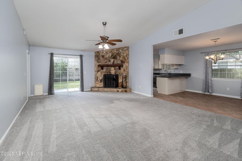 10876 Horse Track Dr, Jacksonville, FL 32257