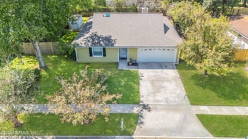 10876 Horse Track Dr, Jacksonville, FL 32257