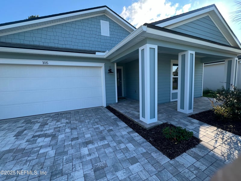 105 Green Cir, Palm Coast, FL 32164