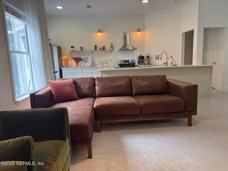 11449 Courtney Waters Ln, Jacksonville, FL 32258