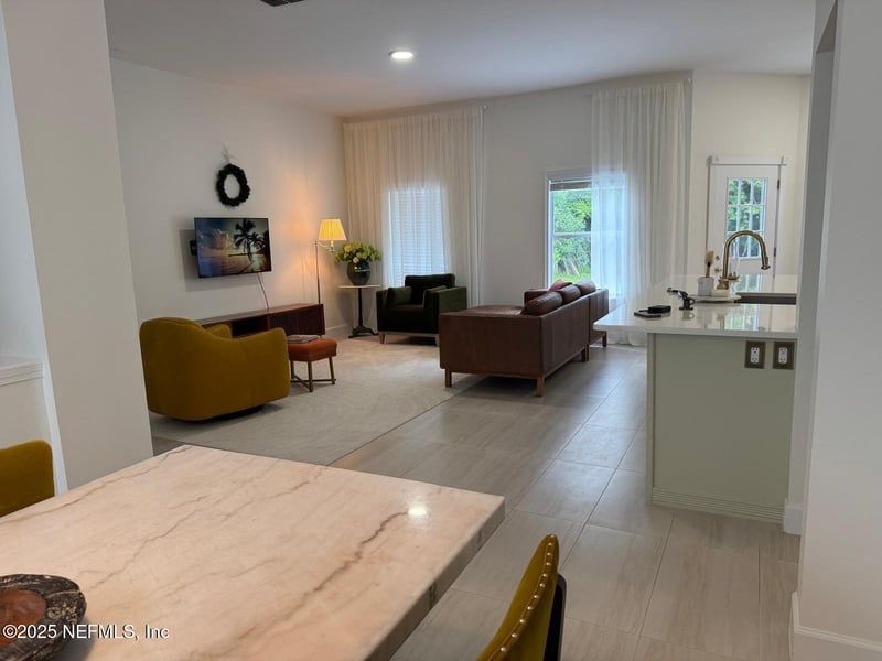 11449 Courtney Waters Ln, Jacksonville, FL 32258