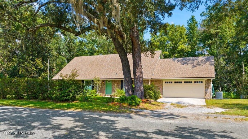 2087 Harvard St, Middleburg, FL 32068