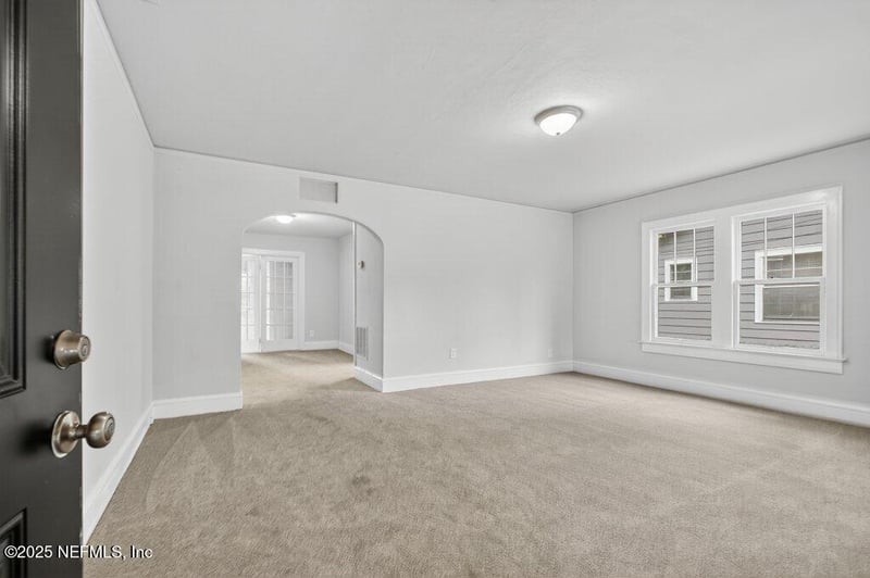 404 Demper Dr, Jacksonville, FL 32208