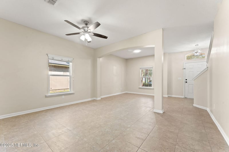 2532 Caney Oaks Dr, Jacksonville, FL 32218