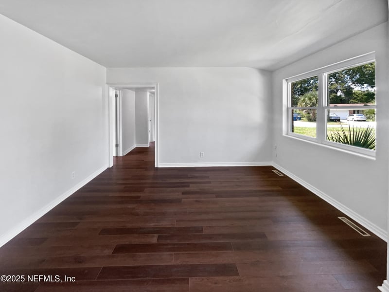 8308 Manavista St, Jacksonville, FL 32211