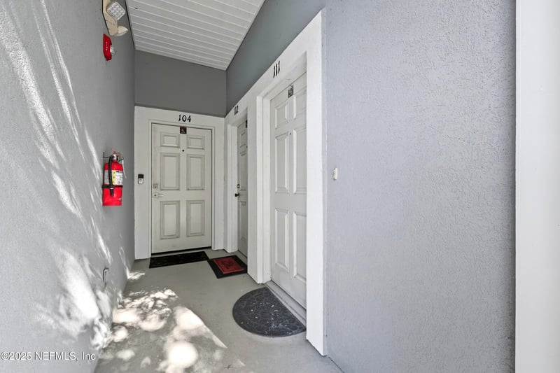 8216 White Falls Blvd #111, Jacksonville, FL 32256