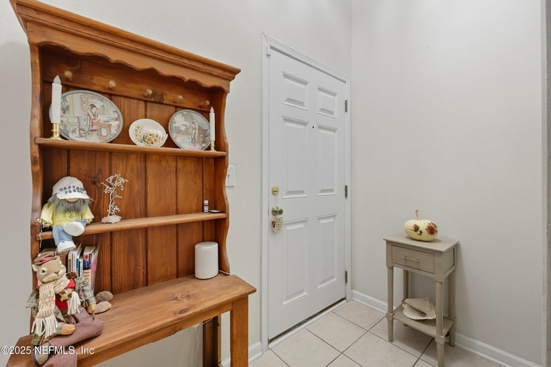 8216 White Falls Blvd #111, Jacksonville, FL 32256