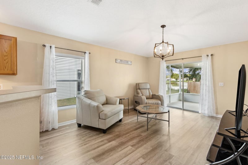 8893 Merseyside Ave, Jacksonville, FL 32219