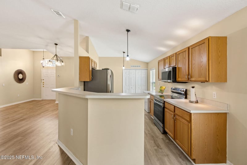 8893 Merseyside Ave, Jacksonville, FL 32219