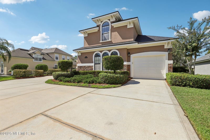 2111 Autumn Cove Cir, Fleming Island, FL 32003