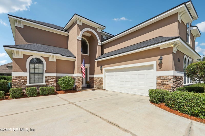 2111 Autumn Cove Cir, Fleming Island, FL 32003