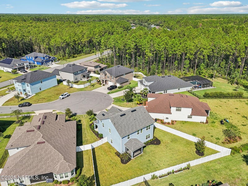 809 Laurel Valley Dr, Orange Park, FL 32065