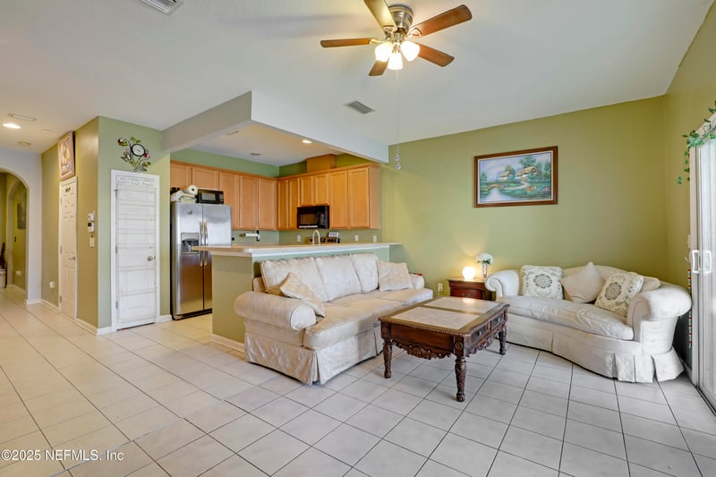 359 Sunstone Ct, Orange Park, FL 32065