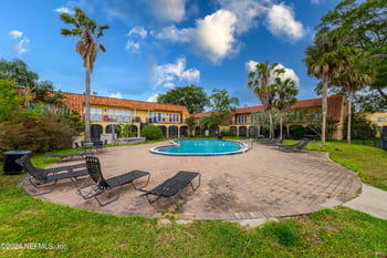 6647 La Mirada Dr #4, Jacksonville, FL 32217