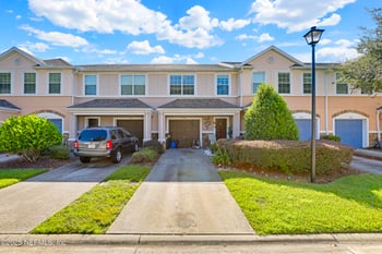 359 Sunstone Ct, Orange Park, FL 32065