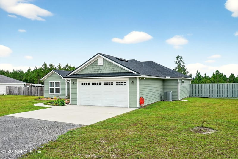 8282 Odis Yarborough Rd, Glen St Mary, FL 32040