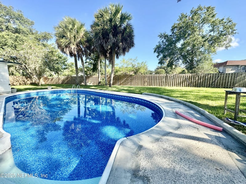 2318 Torbay Dr, Orange Park, FL 32073