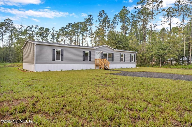 9805 Crotty Ave, Hastings, FL 32145