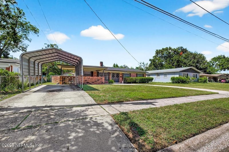 11456 Avery Dr, Jacksonville, FL 32218