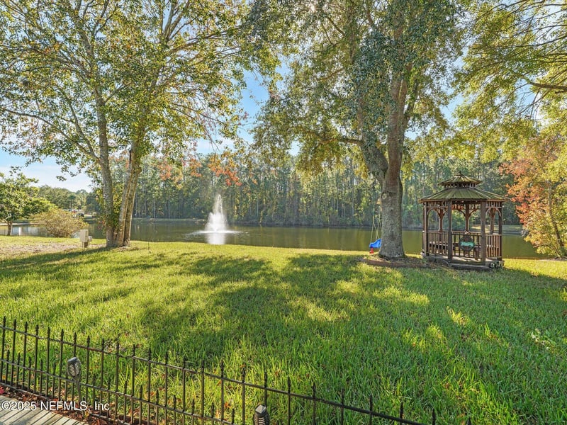 9736 Cedar Ridge Dr, Jacksonville, FL 32221