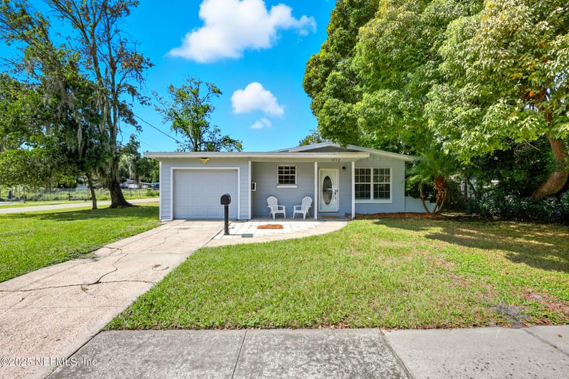 1712 Dibble Cir, Jacksonville, FL 32246
