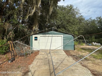 226 Ellen Ave, Interlachen, FL 32148