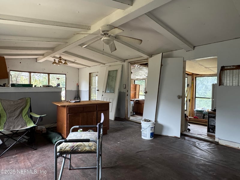 226 Ellen Ave, Interlachen, FL 32148