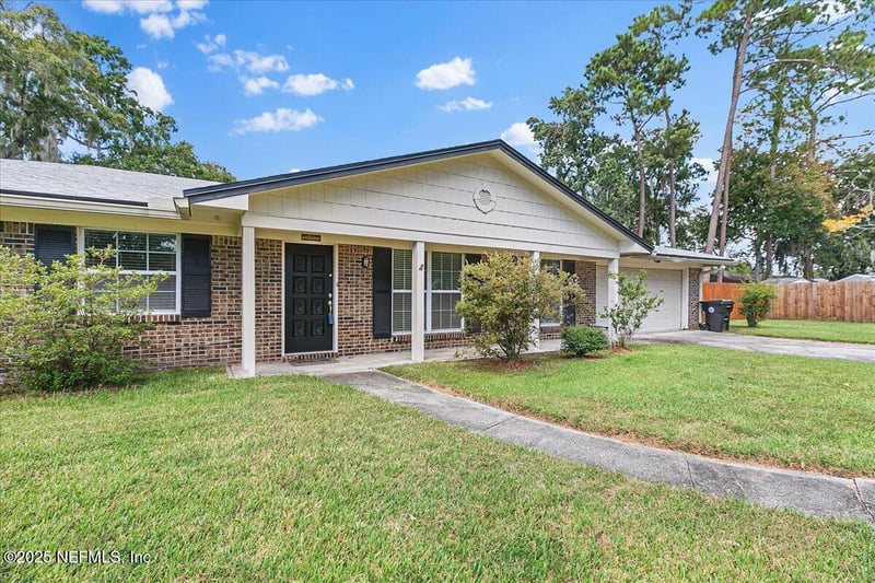 230 Quince Ct, Orange Park, FL 32073