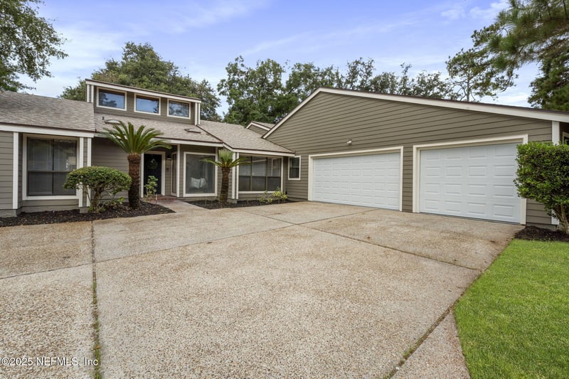3678 Cathedral Cove Rd, Jacksonville, FL 32217