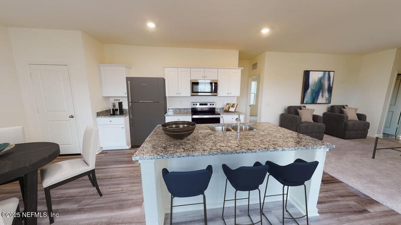 17 Oriole Rd, Palm Coast, FL 32164